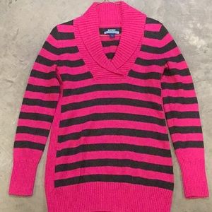 Pink and gray maternity sweater